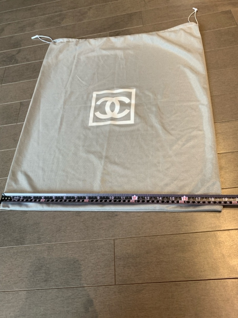 Authentic Vintage Chanel Grey Mesh Drawstring Dust Bag | Large Ligne Sport 22x18 - Picture 4 of 6